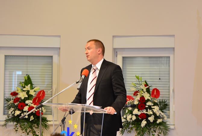 Dr Bojan Pajtić